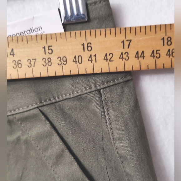 Re generation by celebrity pink mid-rise mini skirt Size 13/31 Military Green - Picture 4 of 7